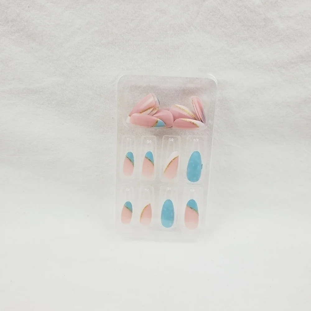 24 Pieces Fake Press On Nails